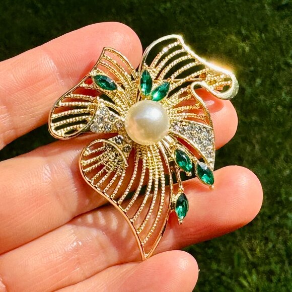 Vintage Style Brooch Rhinestone Flower Bow Brooch - Picture 3 of 4